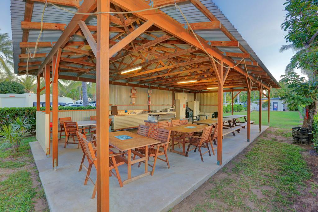 Alva Beach Tourist Park エクステリア 写真